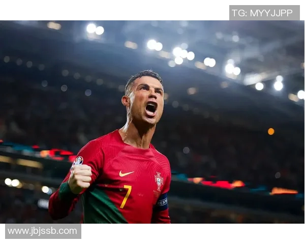 女生评选心目中的足球明星名单揭晓展现女性视角与足球魅力的完美结合 女生评选心目中的足球明星名单揭晓展现女性视角与足球魅力的完美结合